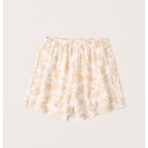 HOST PICK 🎉 🆕 ABERCROMBIE & FITCH Floral Leaf Print Linen Floral Shorts